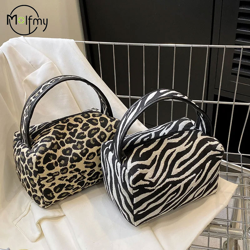 Luxury Skincare & Spa - Sac de maquillage léopard de luxe,